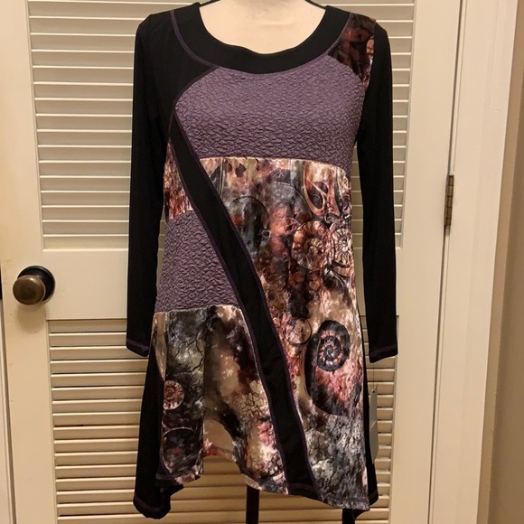 calessa Tops - 49. Calessa Tunic in Violet Multi